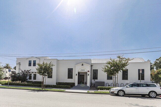 Foto del edificio - 2909 Orchard Ave