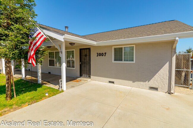 Building Photo - 3007 W Lathrop Rd
