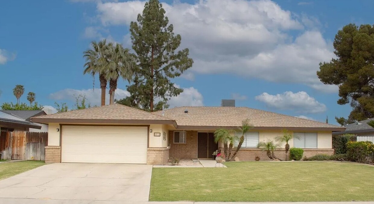 Foto principal - Charming property in Bakersfield– Minutes ...