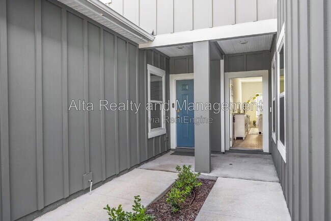 Building Photo - 9139 Stony Brk Rd