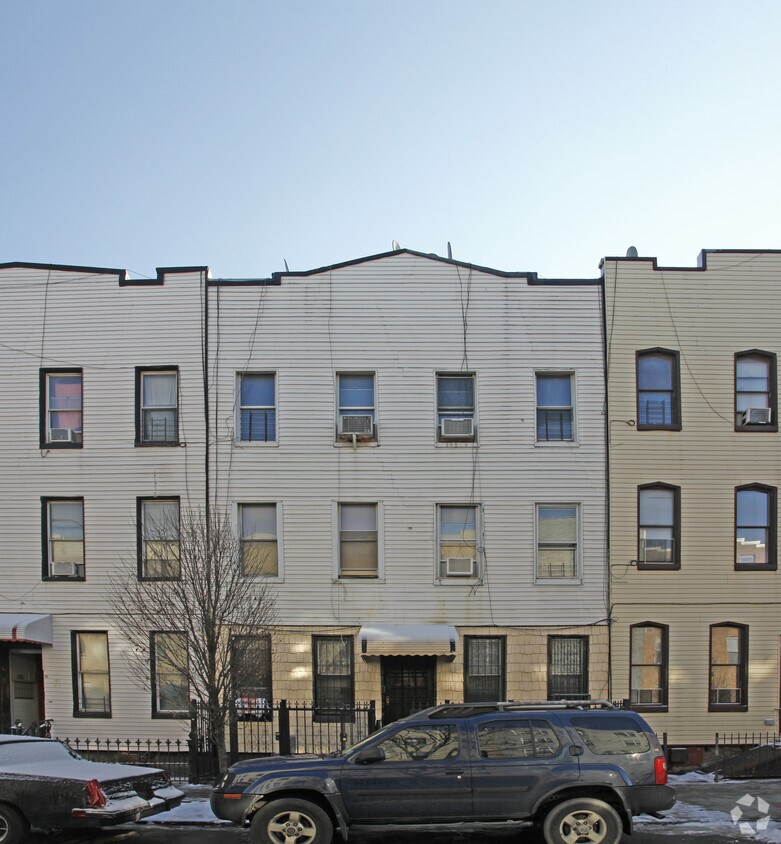 Building Photo - 210 Himrod St
