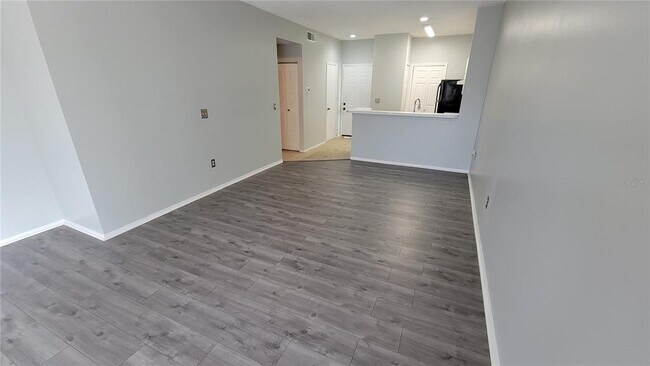 Building Photo - 10114 Winsford Oak Blvd
