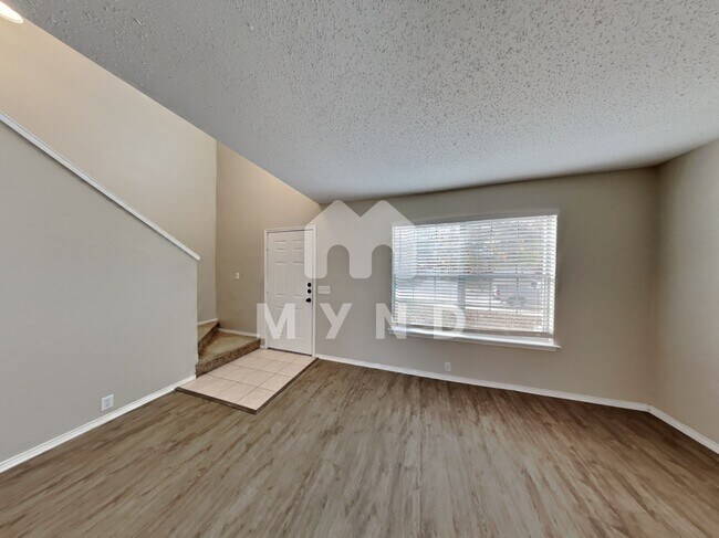 Foto del edificio - 1120 Beechwood Dr