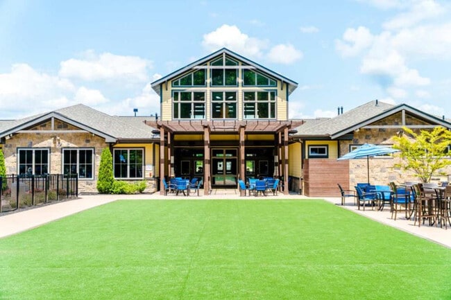 Foto del edificio - 501 Hamlet Wy