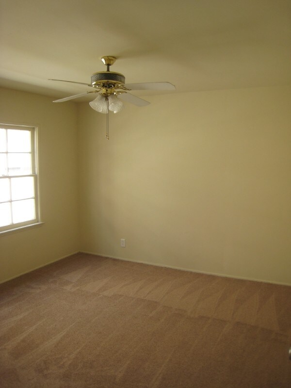 Bedroom - 11933 W Magnolia Blvd