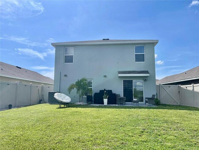 Building Photo - 10328 Flathead Dr