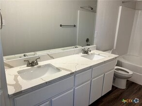 Building Photo - 114 Dolphin Dr