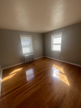 Building Photo - 62 Hughes St