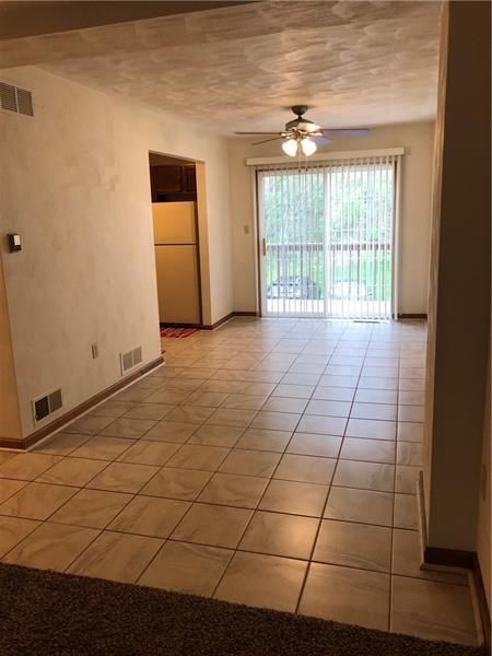 Foto del edificio - 834 Mt Pleasant Rd