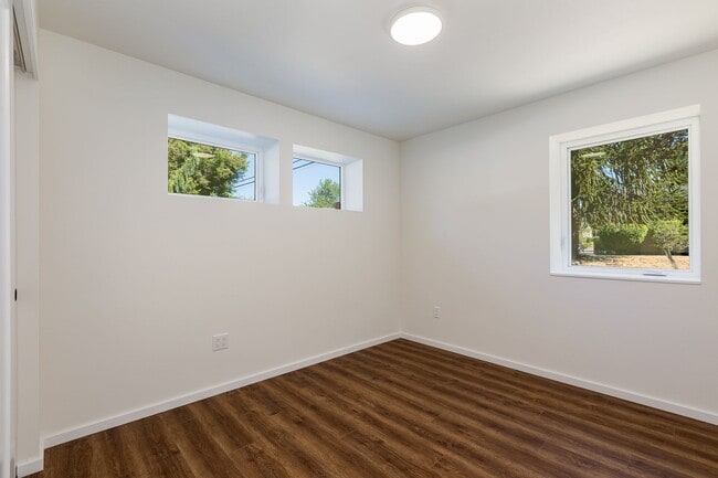 Building Photo - BEAUTIFUL NEW 2022 CONSTRUCTION 2BED UNIT IN CENTRAL DISTRICT