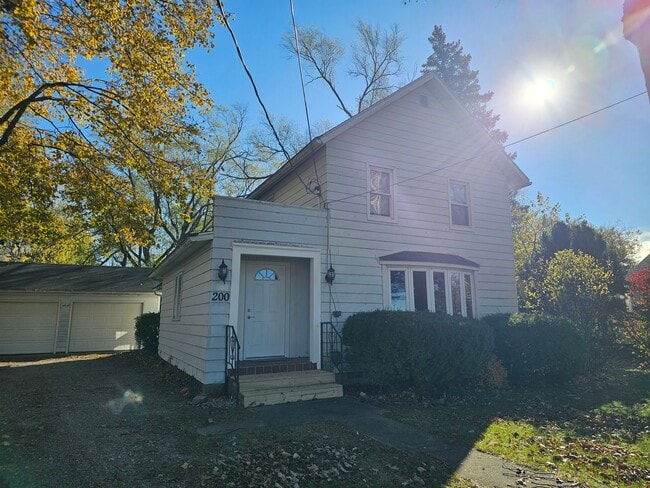 Building Photo - Great Two Bedroom Home in Haskins