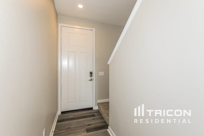 Building Photo - 31683 Willowood Way