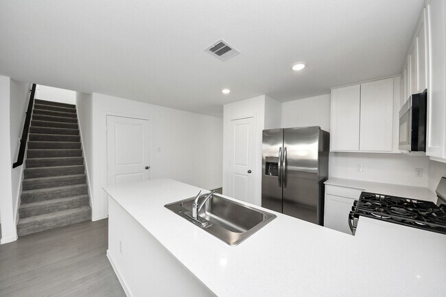 Foto del edificio - 2523 Night Emerald Dr