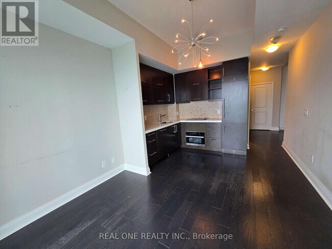 Building Photo - 2803-65-4265 St Mary St