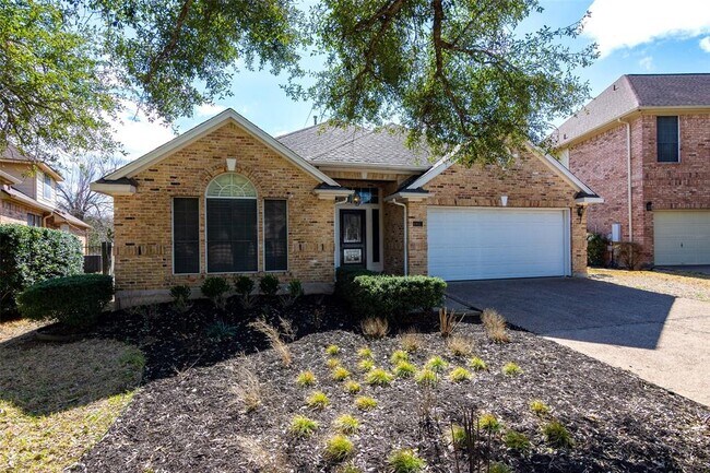 Building Photo - 10033 Planters Woods Dr