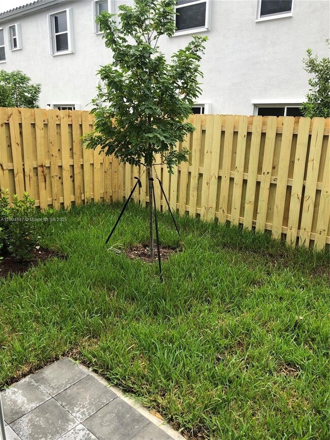 Foto del edificio - 2610 SE 13th St