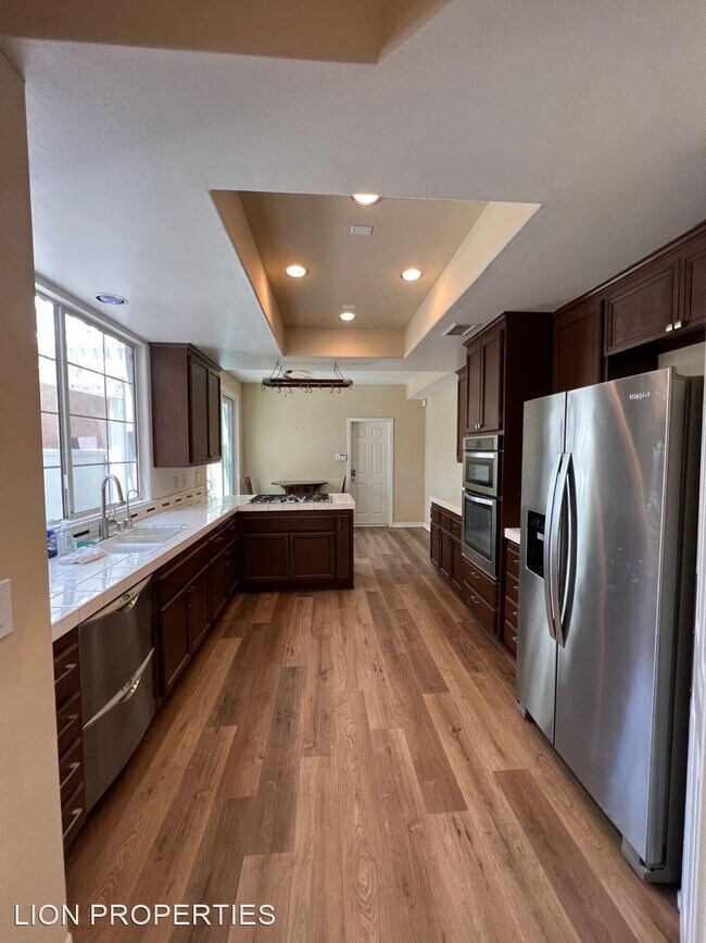 Foto del edificio - 3 br, 3.5 bath House - 907 DELAWARE ST.