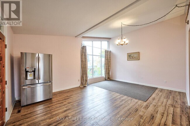 Building Photo - 5 Cottonwood Dr