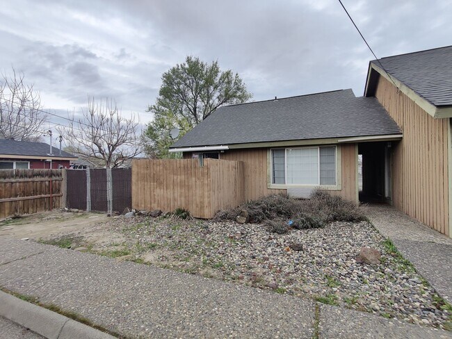 Building Photo - 1401 W. 1st Av.