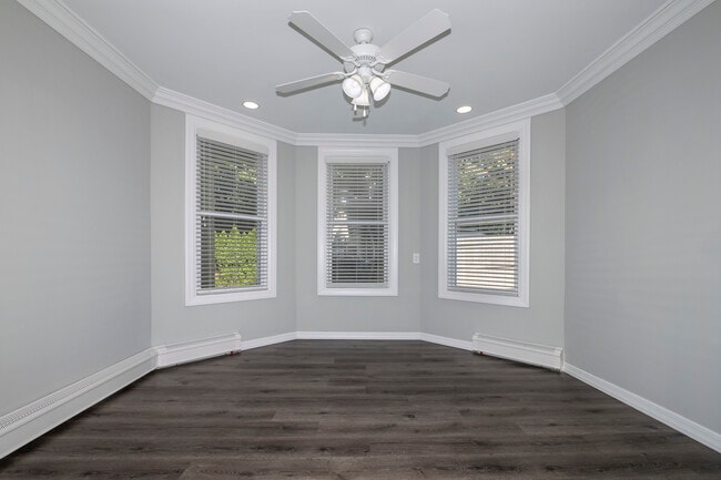 Building Photo - Fairfield Estates at Miller Place