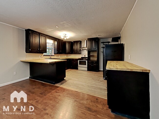 Building Photo - 1118 Arrowhead Trail