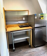 Building Photo - 11 Centre Ave