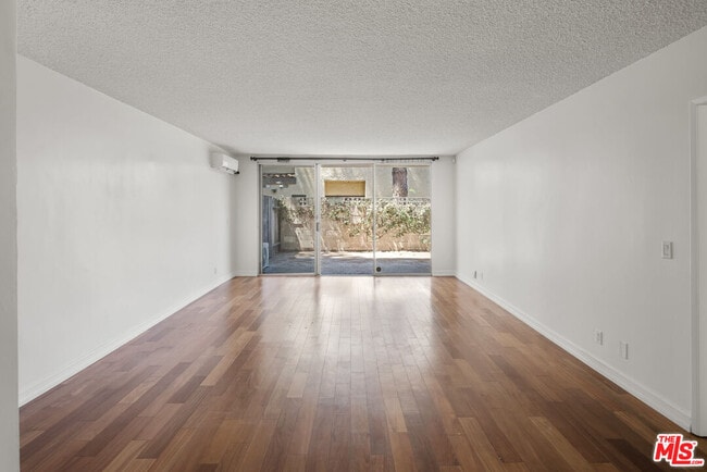 Building Photo - 211 S Wilson Ave