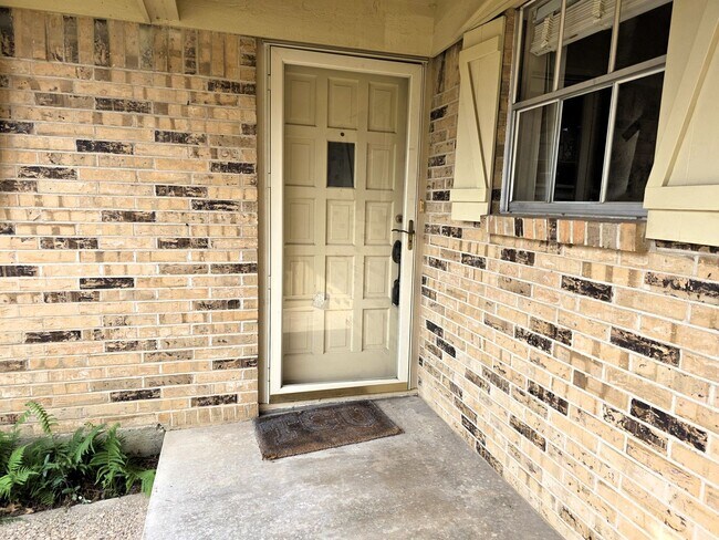 Foto del edificio - Yipee! Fabulous 2 bedroom, 2 bath home in ...