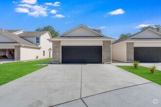 Building Photo - 4312 N Sandplum St