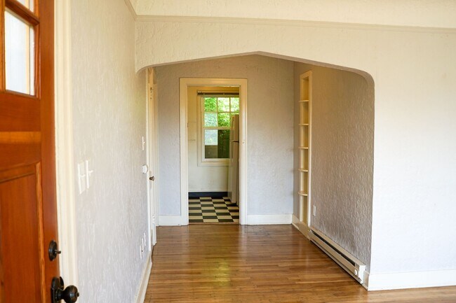Foto del edificio - Cottage Cutie in John's Landing: HWs, Big ...