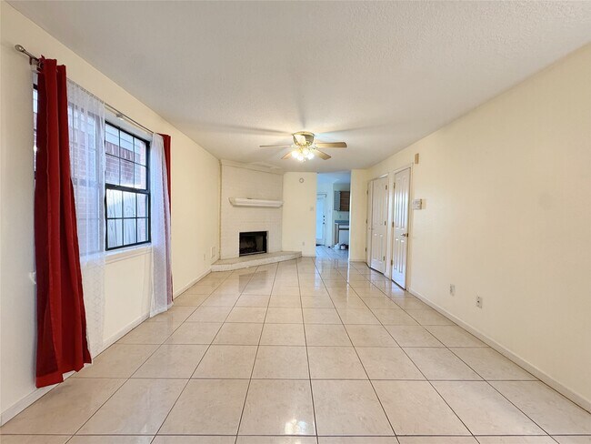 Foto del edificio - 8631 Mapletwist St