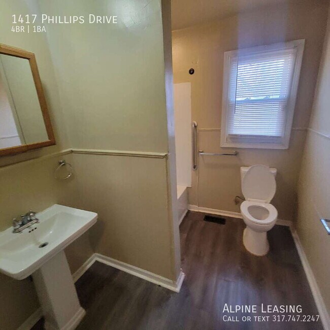 Foto del edificio - 1417 Phillips Dr