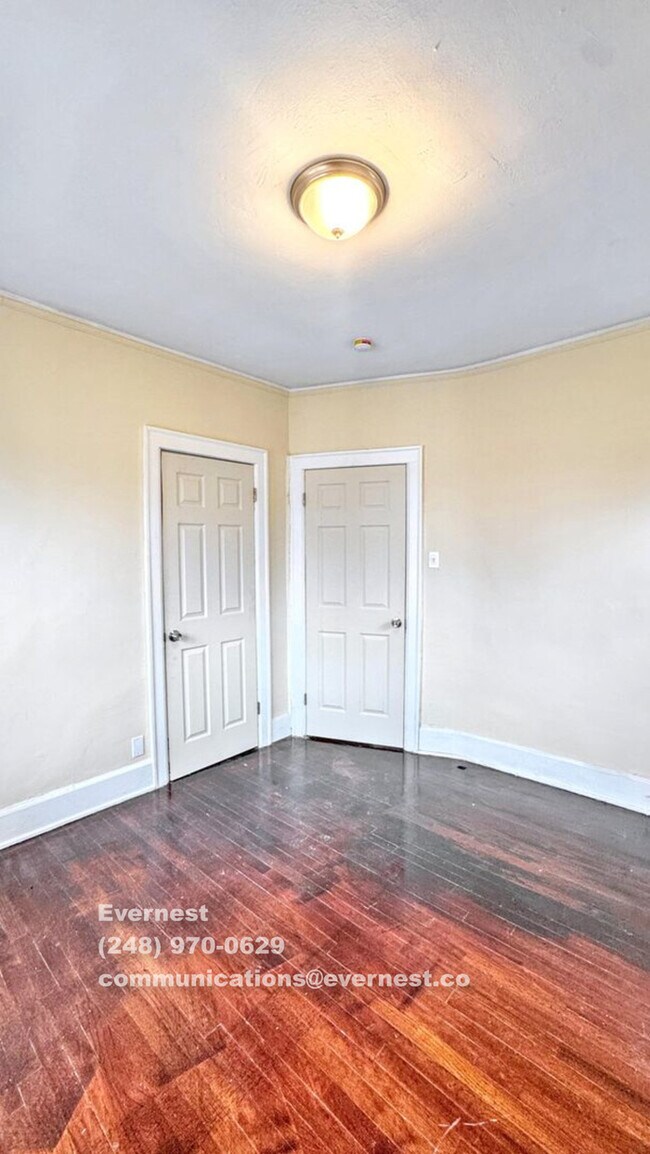 Foto del edificio - 3745 W Grand St