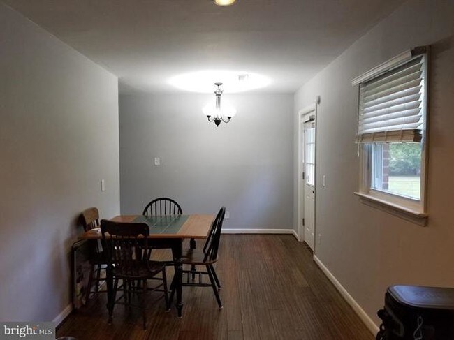 Foto del edificio - 17865 Curtis Dr