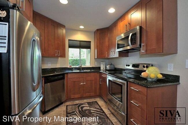 Building Photo - 2 br, 2 bath House - 1076 Cedar Gables Drive