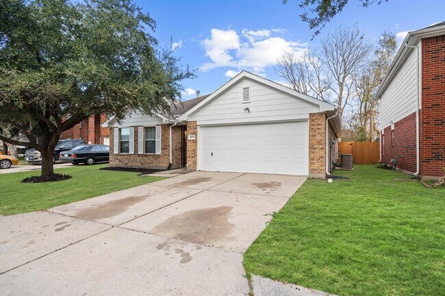 Building Photo - 10118 Fallmont Cir