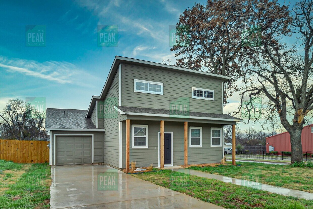 Primary Photo - Corner Lot Elegance: Your Dream Home with ...
