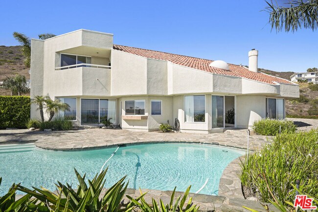 Foto del edificio - 32215 Pacific Coast Hwy