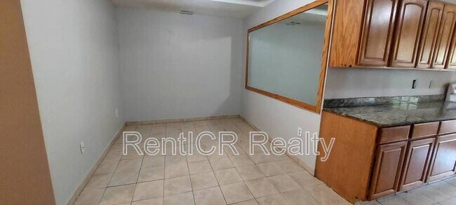 Foto del edificio - 15530 58th St N