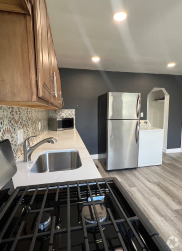 Morrell Park Apartments for Rent with Washer & Dryer Baltimore, MD