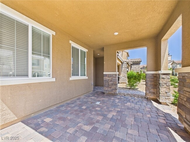 Building Photo - 3585 Credere Ln