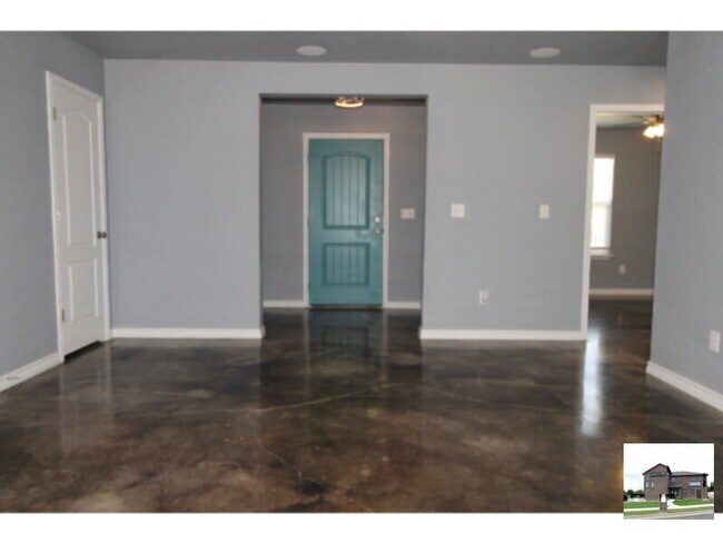Foto del edificio - Ideal Comfort and Value!