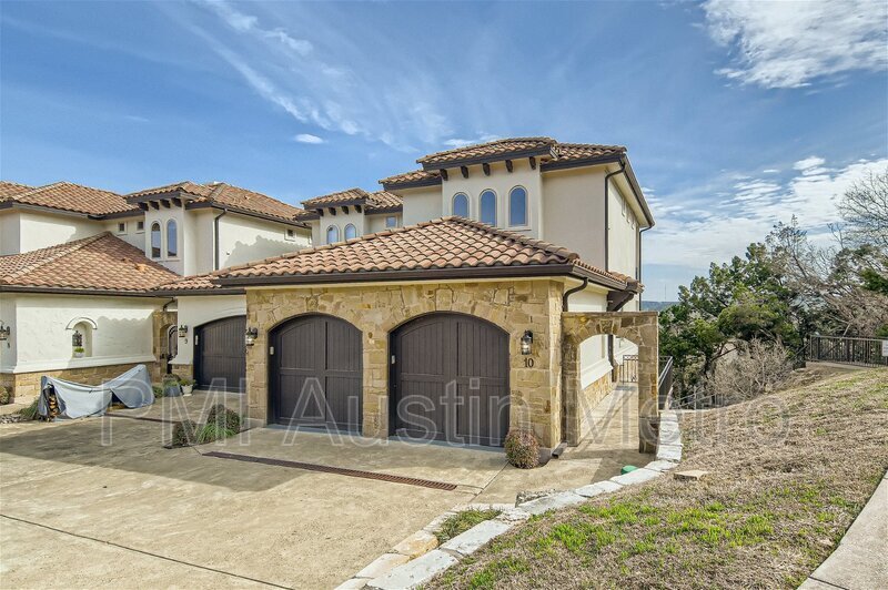 Foto principal - 17545 W Reed Park Rd