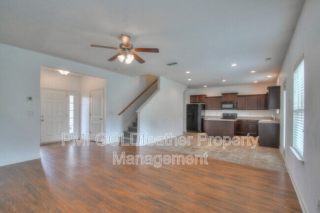 Foto del edificio - 1304 Bombadil Ln