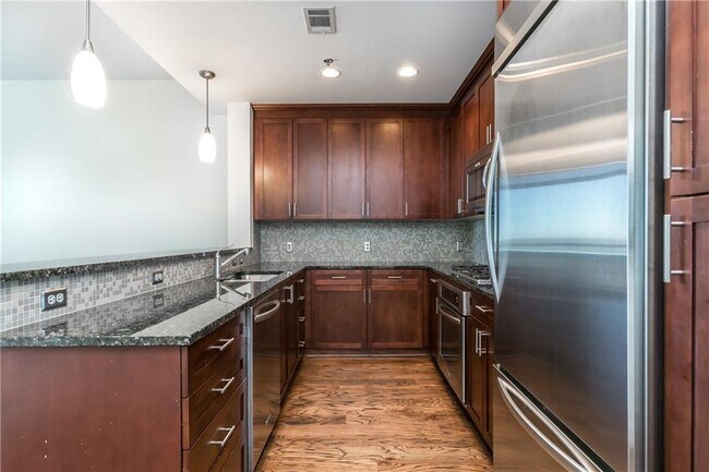 Foto del edificio - 270 17th St NW