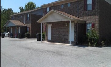 The Oak Townhomes photo'