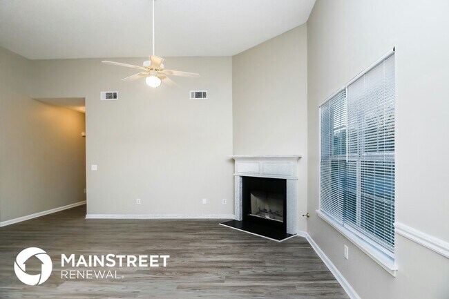 Foto del edificio - 11957 Spring Lake Way