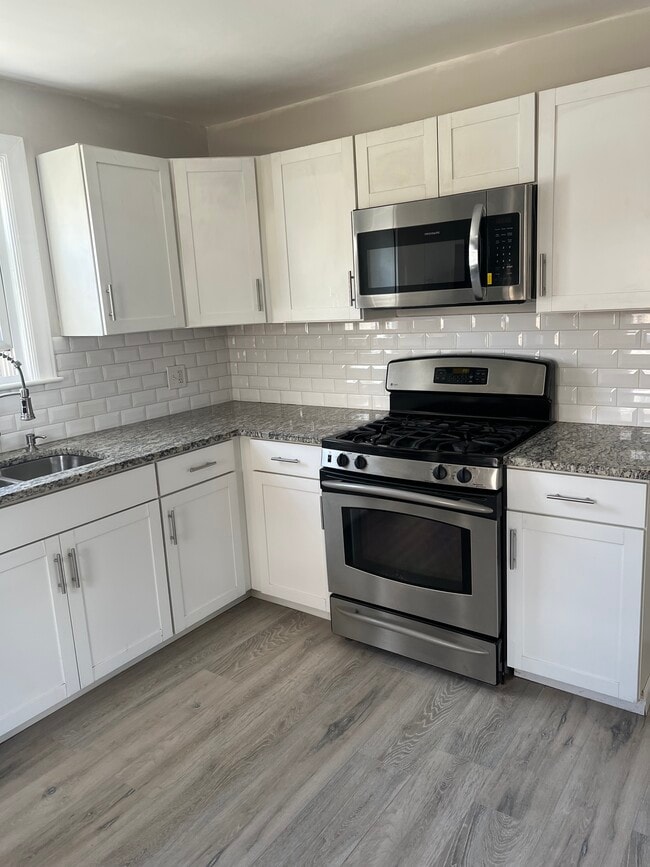 Building Photo - 28 Steere Ave