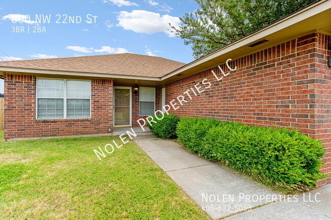 Photo - 800 NW 22nd St House