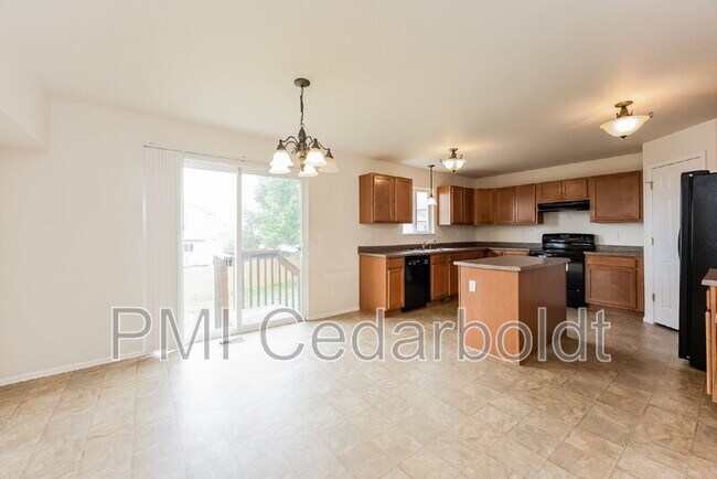 Building Photo - 7455 Willow Pines Pl